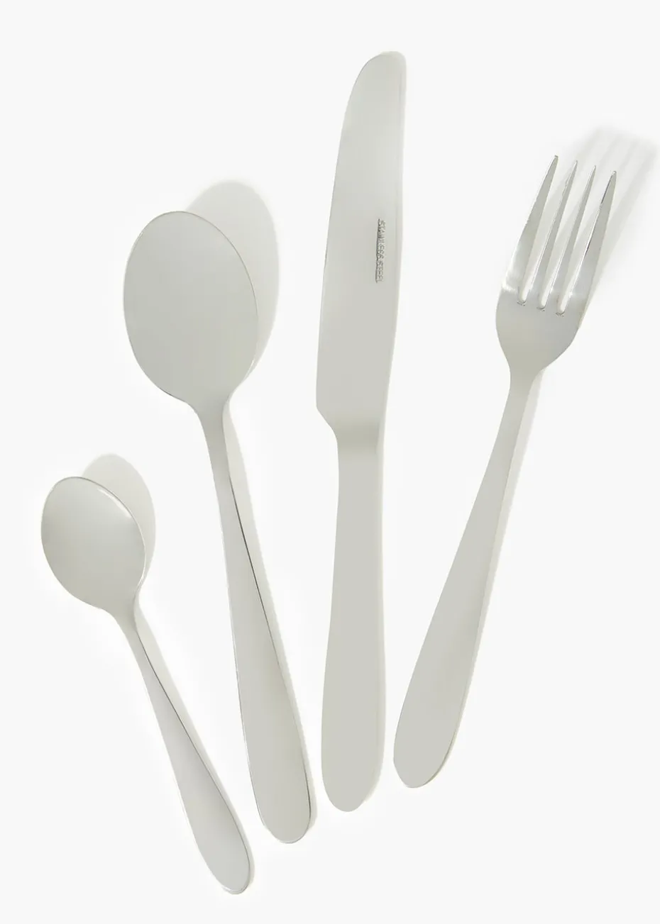 16 Piece Stainless Steel Cutlery Set (24cm x 7.4cm x 4.4cm)