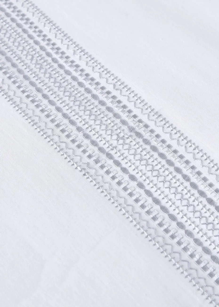 Appletree Boutique Embroidered Band White Duvet Cover Set