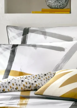 Appletree Leda Grey Duvet Cover Set