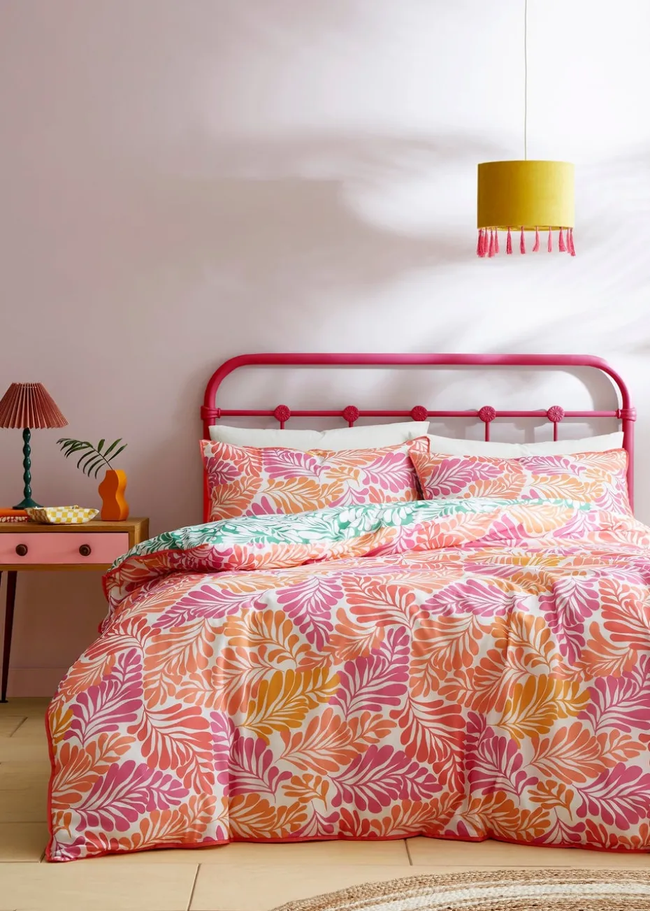 Appletree Style Carmen Digitally Printed Pink Duvet Cover Set