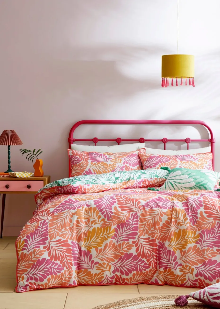 Appletree Style Carmen Digitally Printed Pink Duvet Cover Set