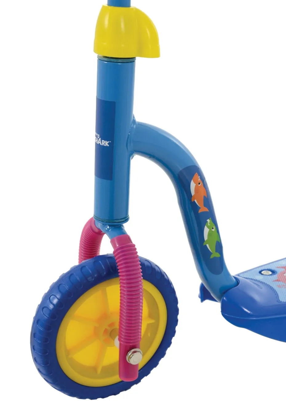 Baby Shark Music & Lights Scooter