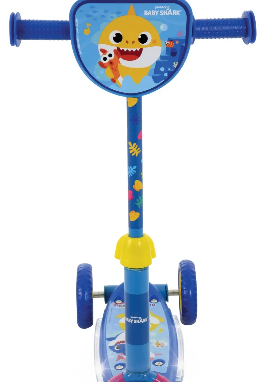 Baby Shark Music & Lights Scooter