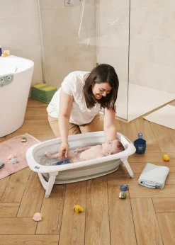 Badabulle Blue Foldable Bath Tub