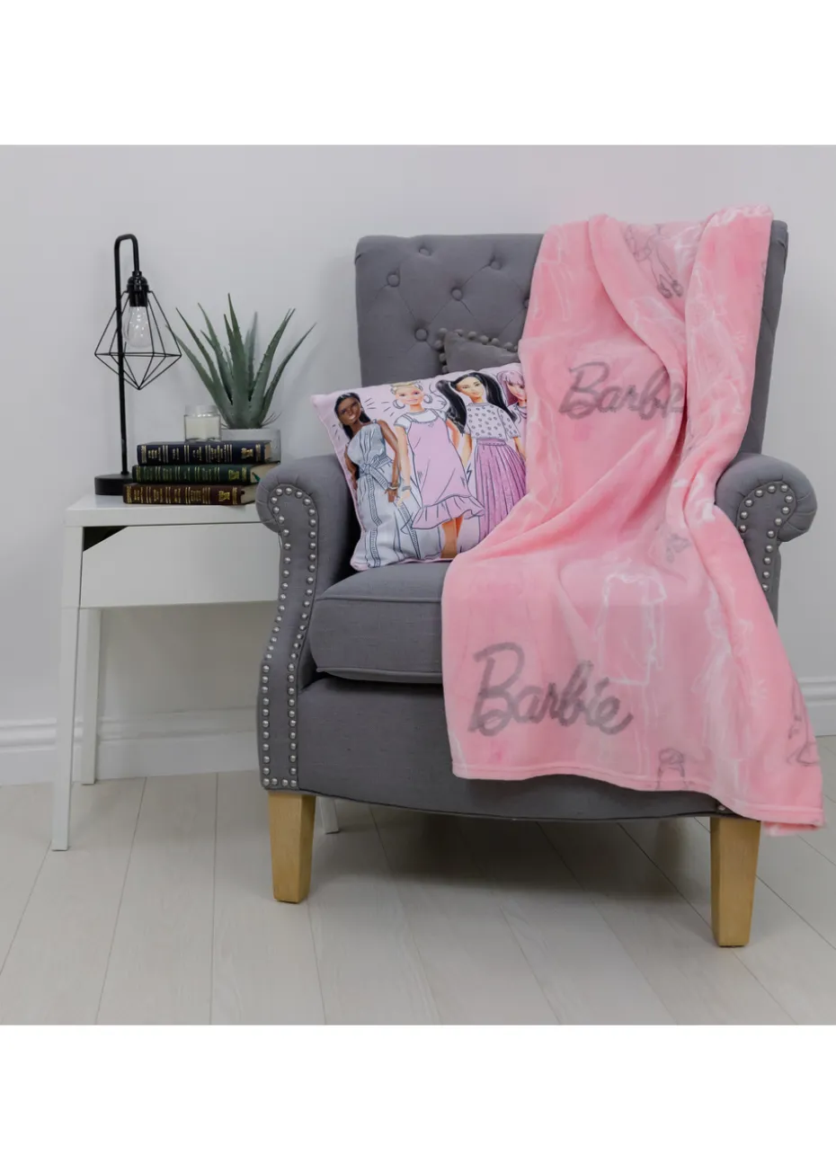 Barbie Figures Throw