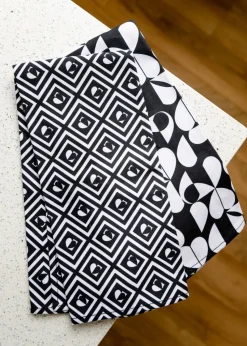 Beau & Elliot Black & White Monochrome Tea Towels (Set of 2)