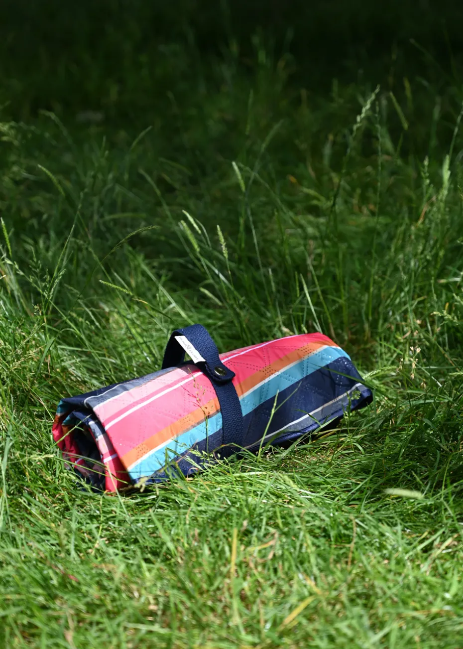 Beau & Elliot Mini Confetti Round Picnic Blanket