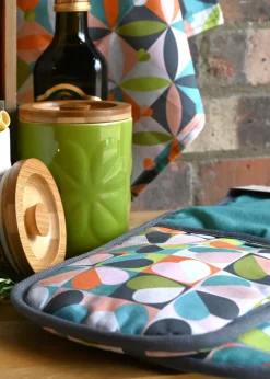 Beau & Elliot Multi Coloured Carnaby Bloom Oven Gloves