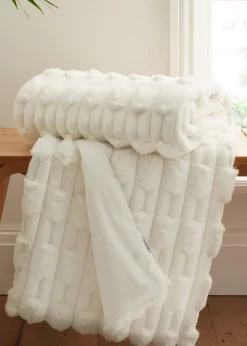 Bianca Fine Linens So Soft Carved Faux Fur Blanket Throw (150x200 cm)