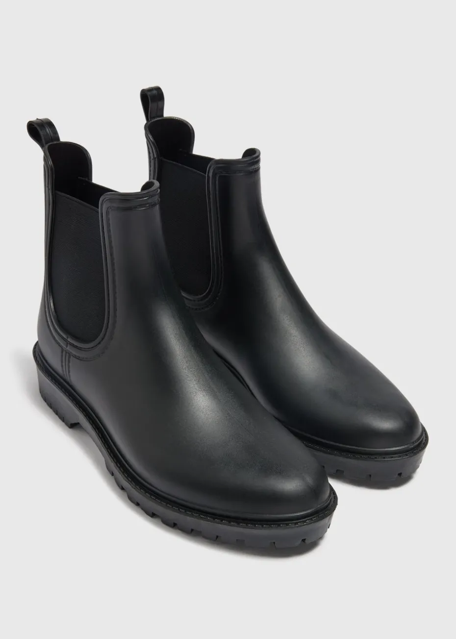 Black Chelsea Wellies