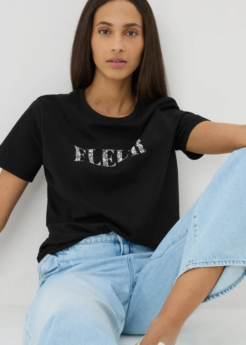 Black Fleur Graphic T-Shirt