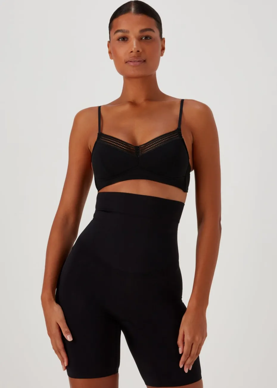 Black Seamless Smoothing Shorts