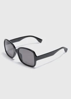 Black Square Sunglasses