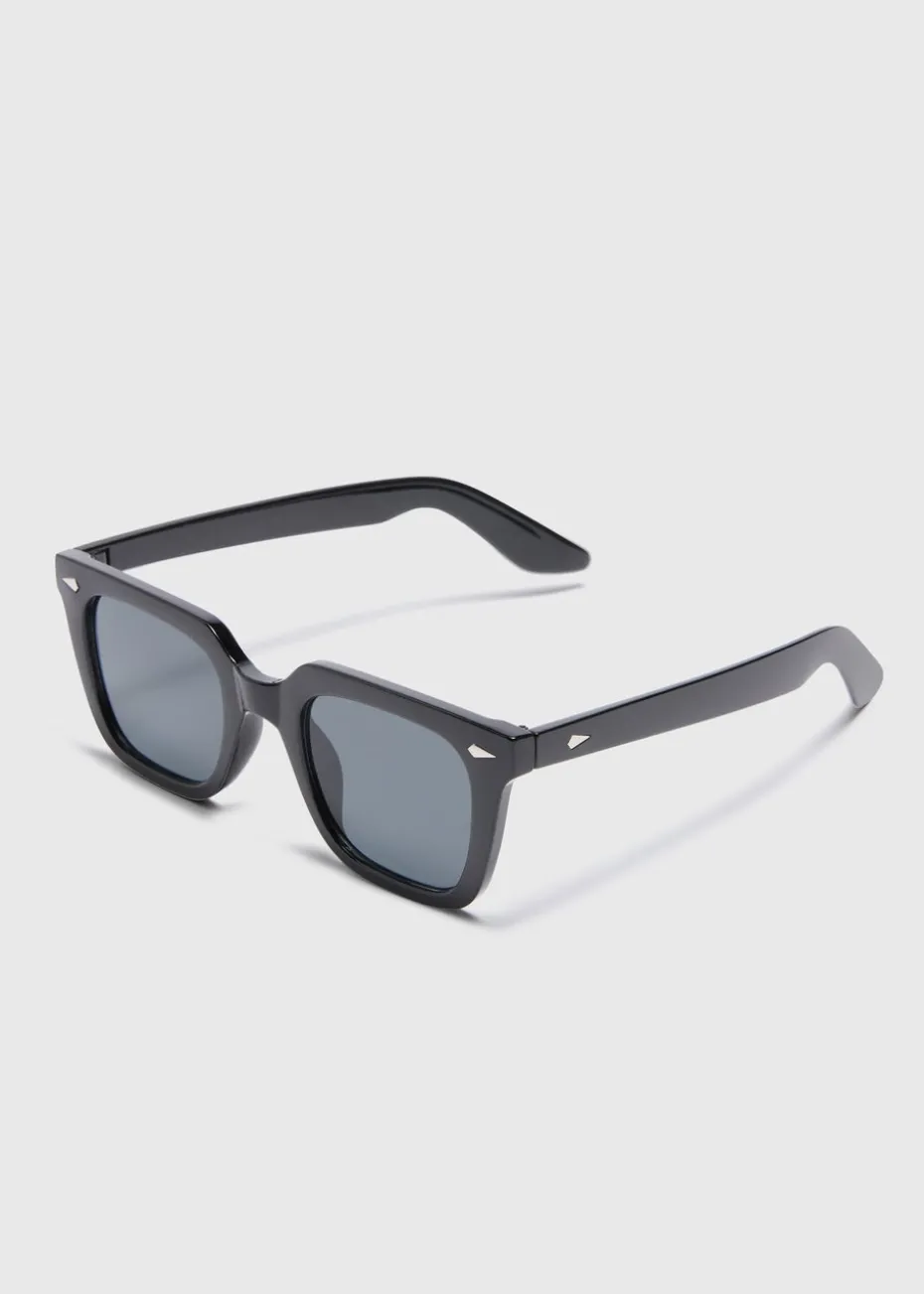 Black Wayfarer Sunglasses