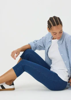 Blue Denim Cropped Jeans