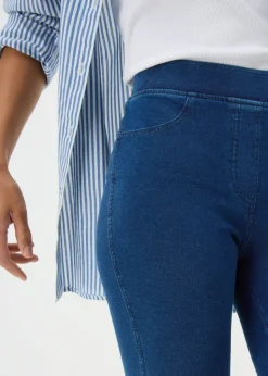 Blue Denim Cropped Jeans