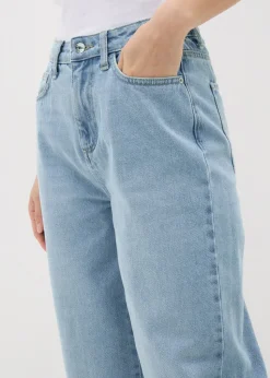 Blue Light Wash Barrel Leg Jeans