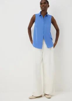 Blue Sleeveless Clipper Shirt