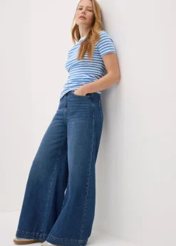 Blue Stripe Fitted T-Shirt