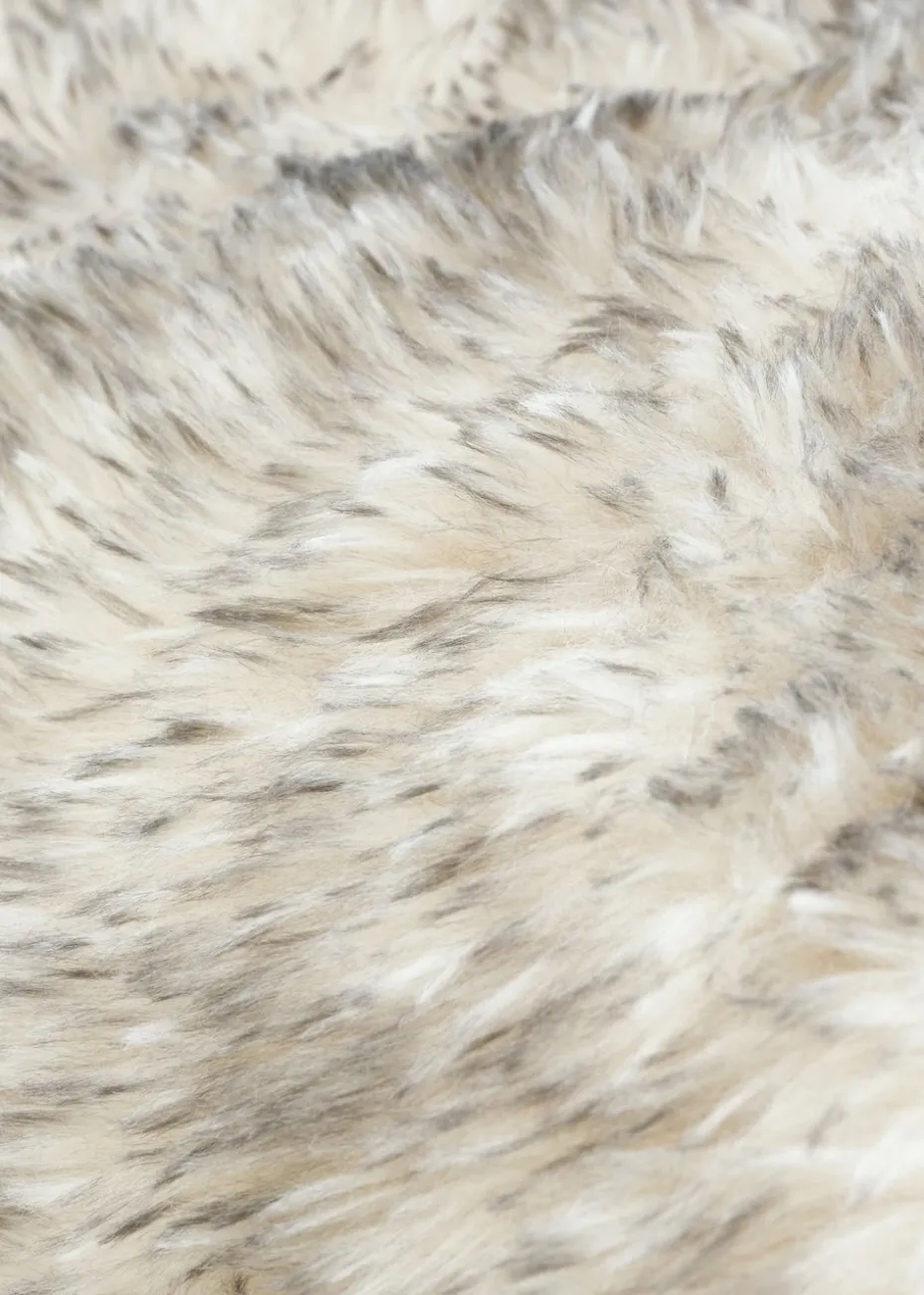 Catherine Lansfield Arctic Fox Cosy Faux Fur Blanket Throw (130x170cm)