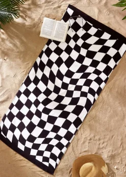 Catherine Lansfield Checkerboard Cotton Beach Towel