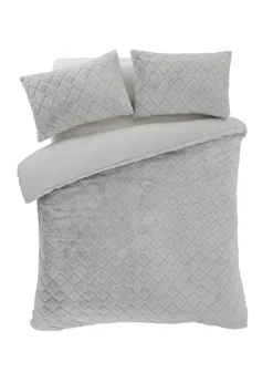 Catherine Lansfield Cosy Diamond Faux Fur Duvet Cover Set