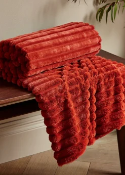 Catherine Lansfield Cosy Ribbed Faux Fur Soft Blanket Throw (130x170 cm)