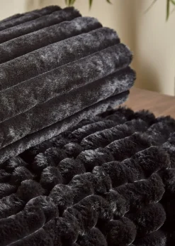 Catherine Lansfield Cosy Ribbed Faux Fur Soft Blanket Throw (130x170 cm)