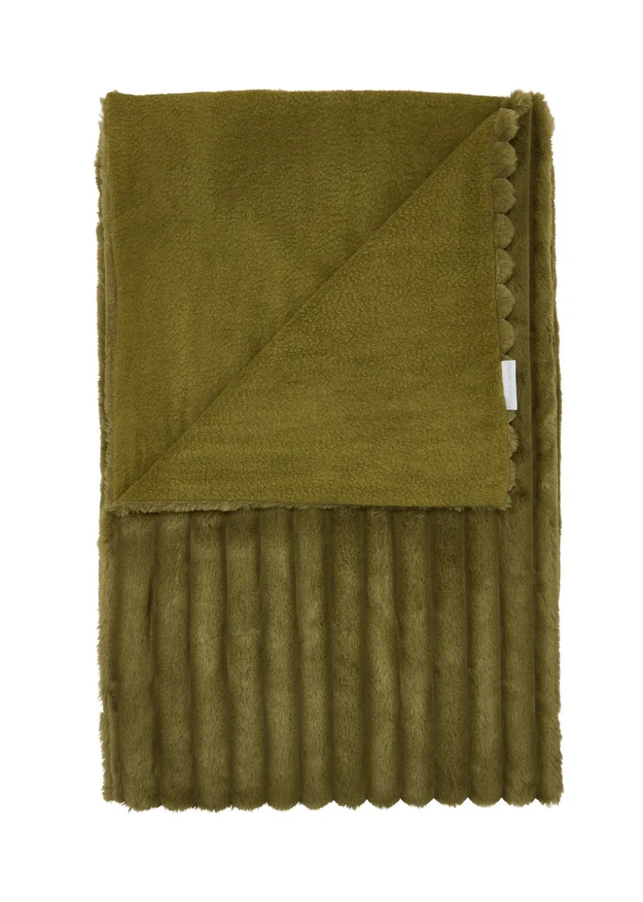 Catherine Lansfield Cosy Ribbed Faux Fur Soft Blanket Throw (130x170 cm)