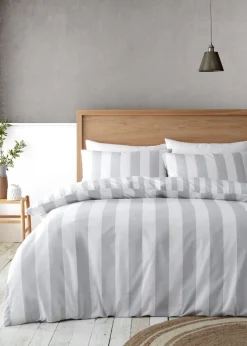 Catherine Lansfield Cove Stripe Reversible Duvet Cover Set