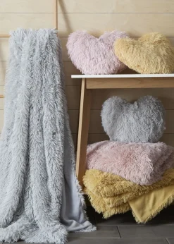 Catherine Lansfield Cuddly Heart Shaped Cushion (35x28cm)