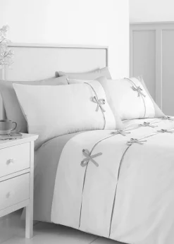 Catherine Lansfield Milo Bow Duvet Cover