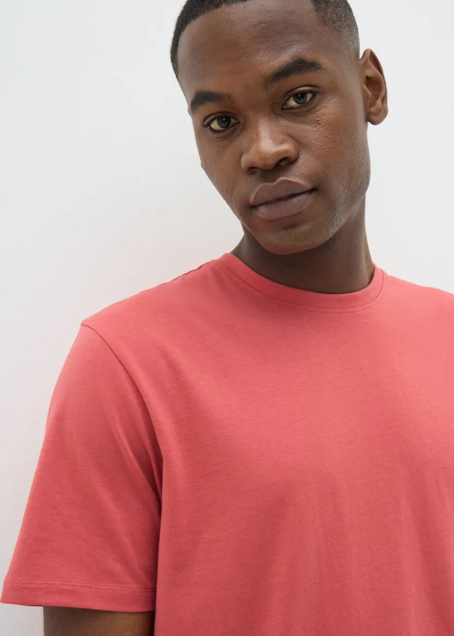 Coral Essential Crew Neck T-Shirt