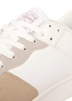 Crosshatch White Avelino Trainers