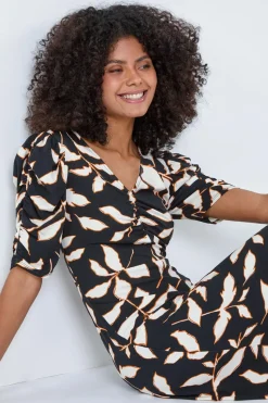 Dusk Black Ditsy Leaf Ruched Puff Sleeve Dress