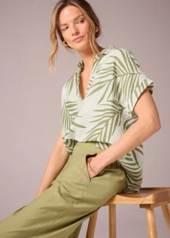 Et Vous Green Palm Print Airflow V-Neck Blouse