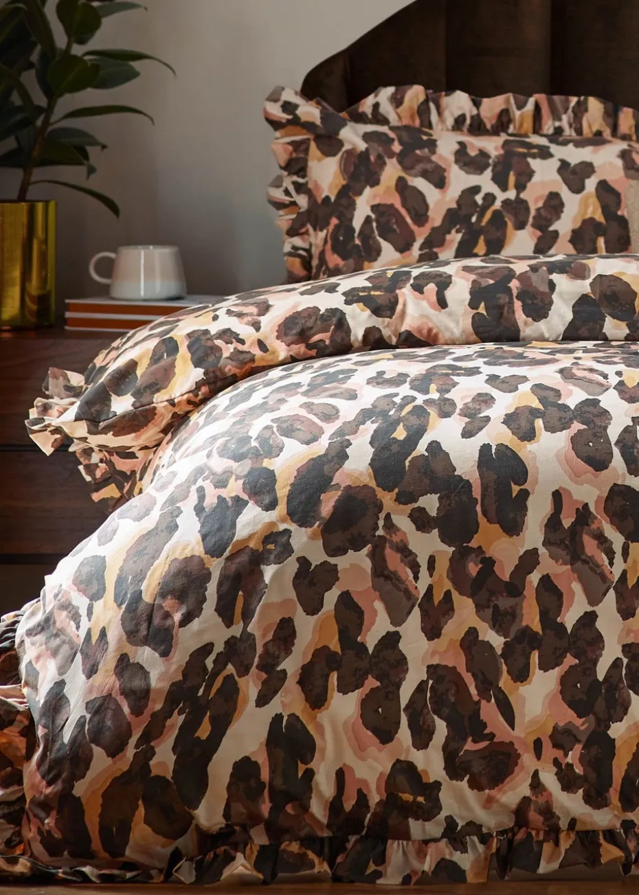 furn. Leopard Printed Frill Trim Duvet Cover Set