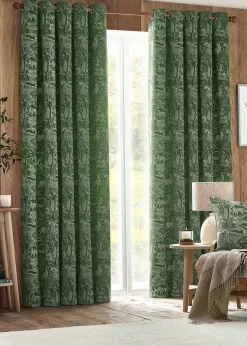 furn. Winter Woods Animal Chenille Eyelet Curtains