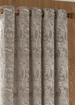 furn. Winter Woods Animal Chenille Eyelet Curtains