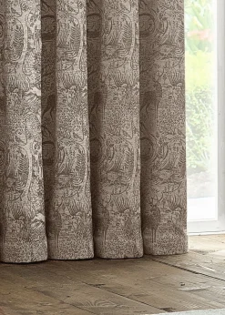 furn. Winter Woods Animal Chenille Eyelet Curtains