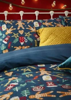 furn. Yuletide Treats Pyjama Fleece Christmas Duvet Cover Set