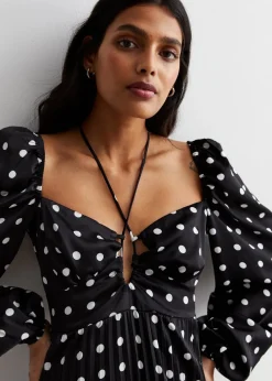 Gini London Black Polka Dot Pleated Cut Out Maxi Dress