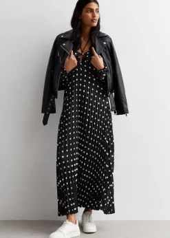 Gini London Black Polka Dot Pleated Cut Out Maxi Dress