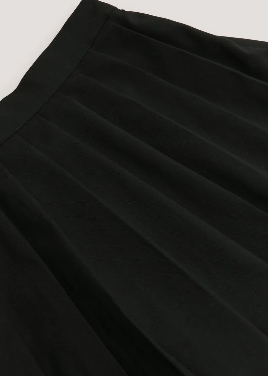Girls Black Pleated School Skirt (8-16yrs)