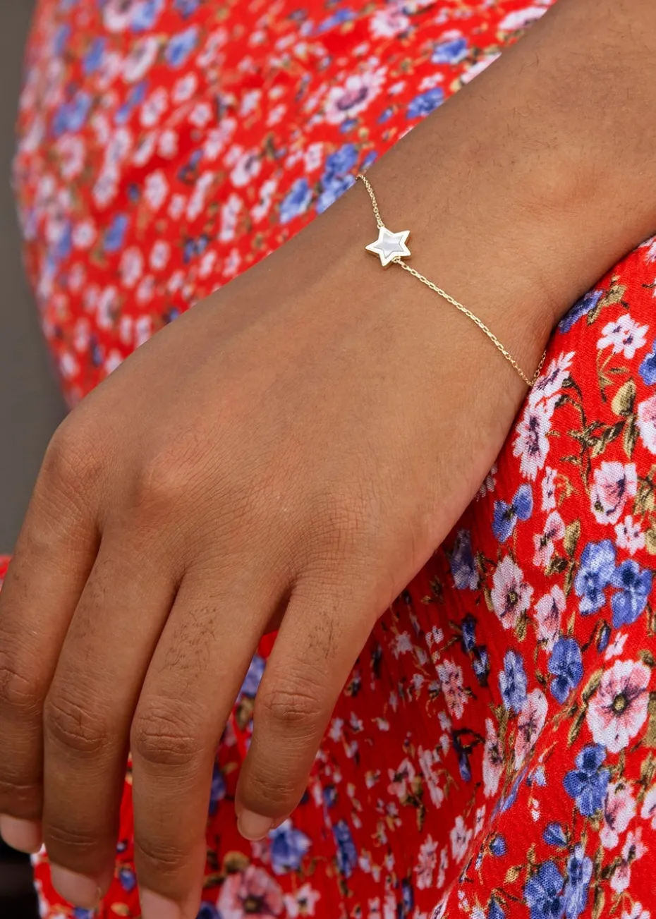 Golden Moments 9ct Yellow Gold Mother of Pearl Star Bracelet
