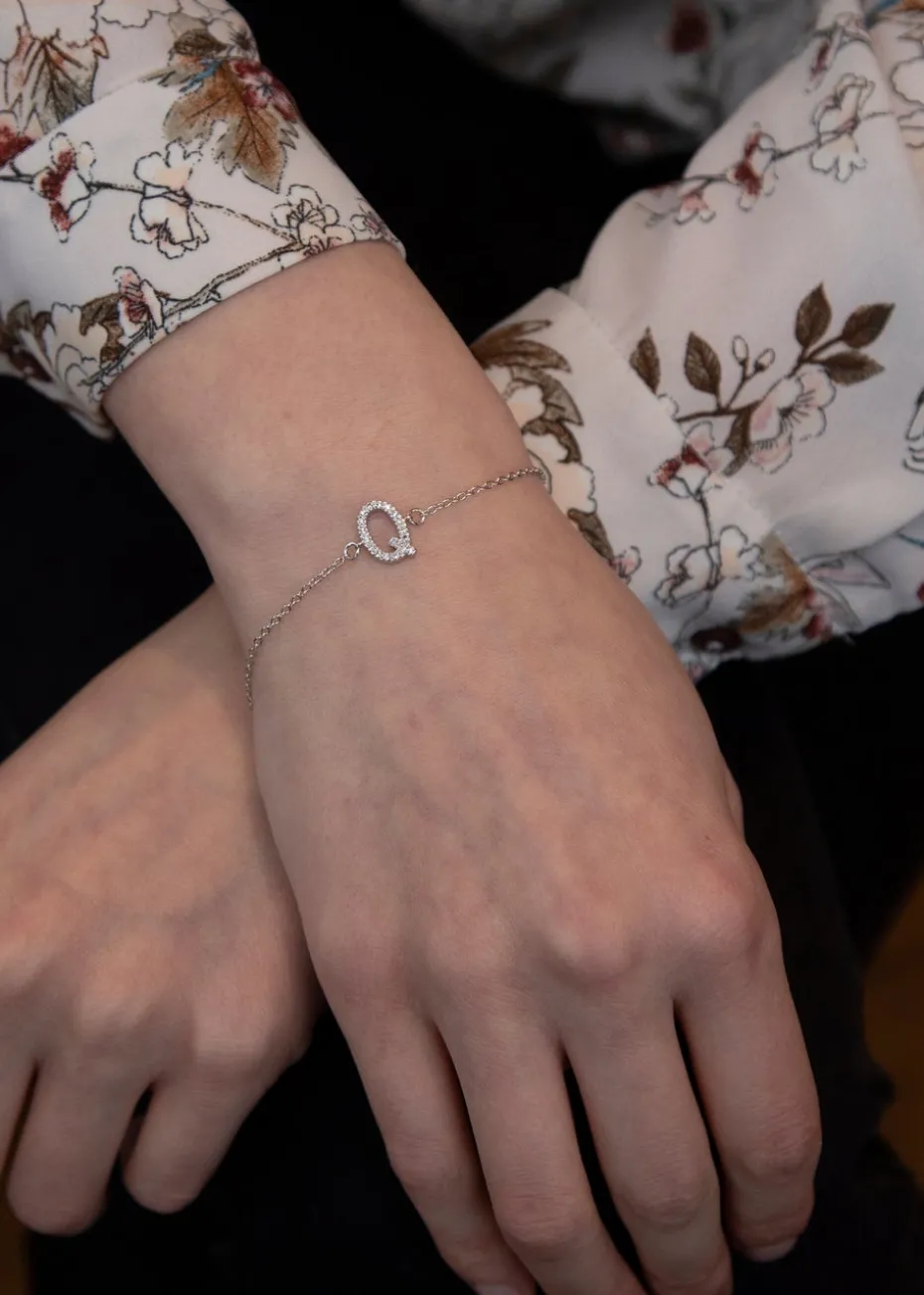 Golden Moments Sterling Silver CZ 'Q' Initial Bracelet