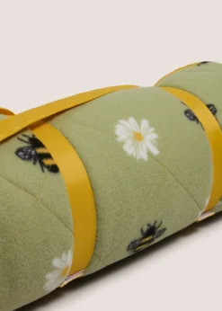 Green Quilted Bee Picnic Blanket