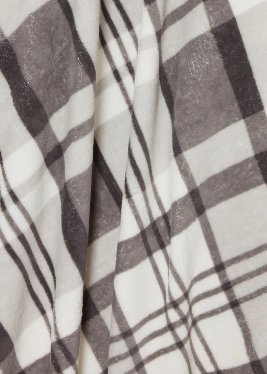 Grey Plaid Print Throw (130cm x 150cm)