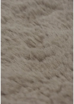 Homemaker Natural Luxury Fur Oblong Rug