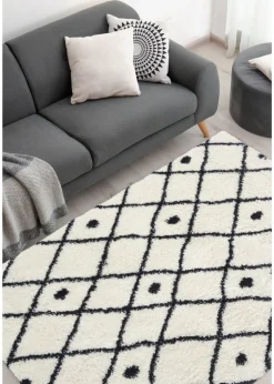 Homemaker White Snug Shaggy Diamond Rug